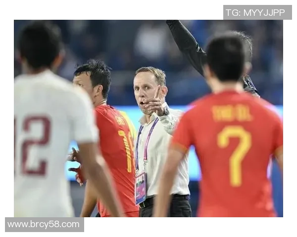 哪位足球明星近日抵达中国引发球迷热议与关注 哪位足球明星近日抵达中国引发球迷热议与关注