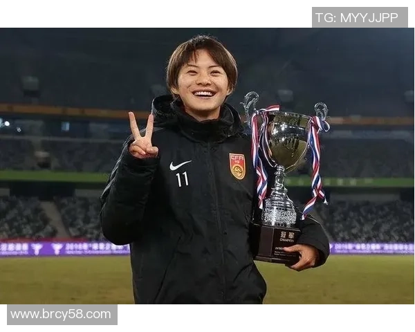 足球明星们如何看待中国女足球员王霜的实力与影响力 足球明星们如何看待中国女足球员王霜的实力与影响力